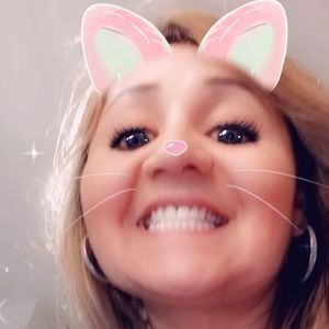 Meet your Posher, Monica